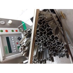 Plsetein Aluminium Trekant 96 cm